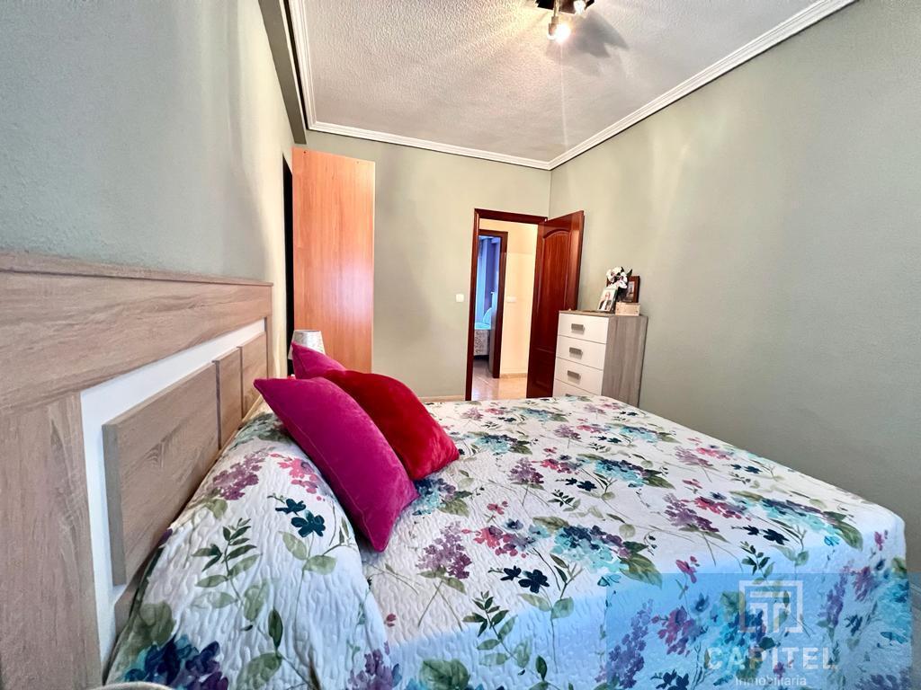 For sale of flat in Córdoba