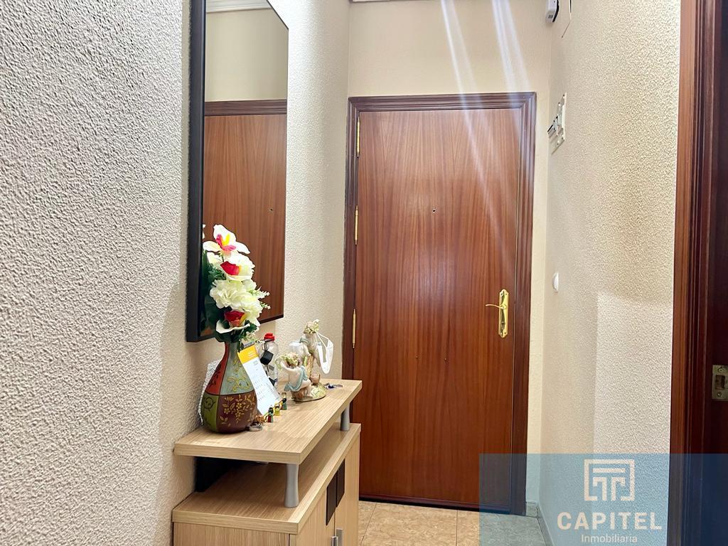 For sale of flat in Córdoba