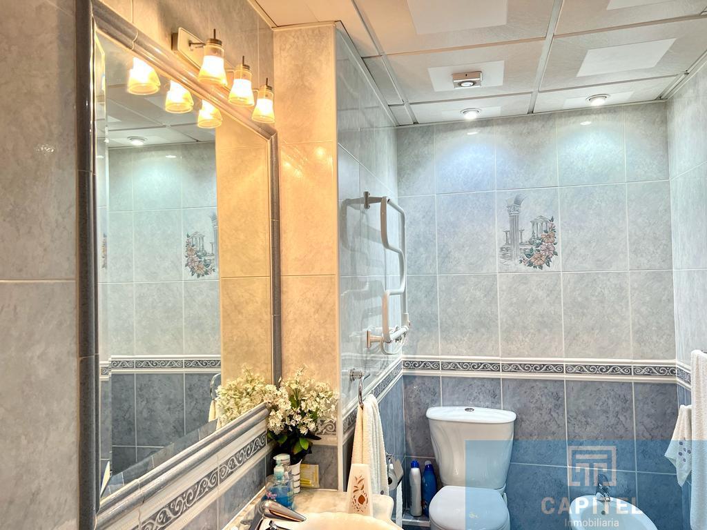 For sale of flat in Córdoba