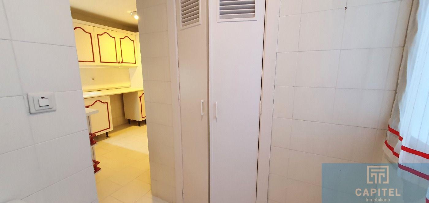 For sale of flat in Córdoba
