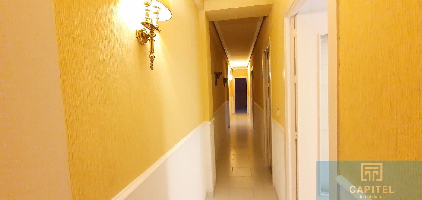 For sale of flat in Córdoba