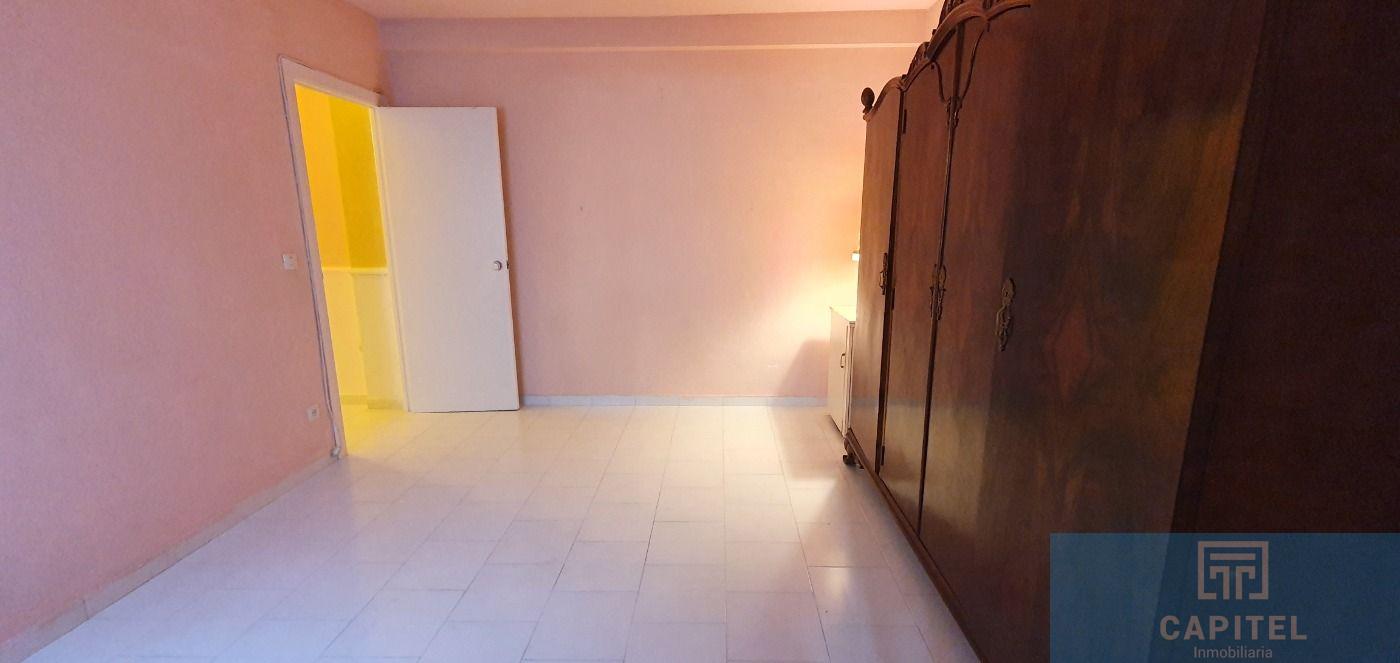 For sale of flat in Córdoba