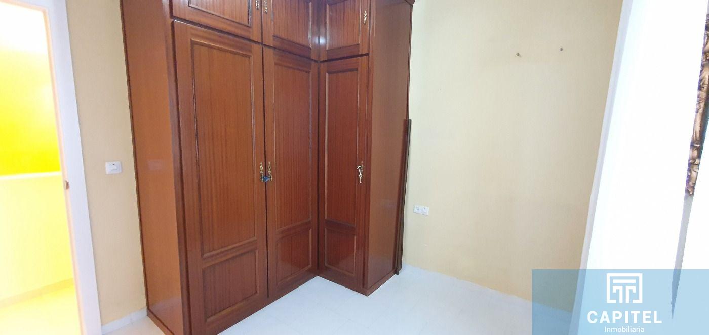 For sale of flat in Córdoba