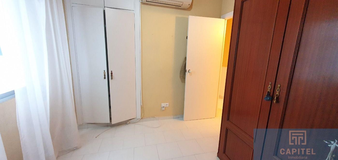 For sale of flat in Córdoba
