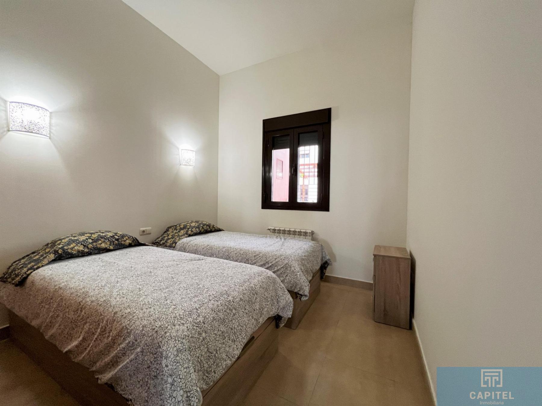 For sale of flat in Córdoba