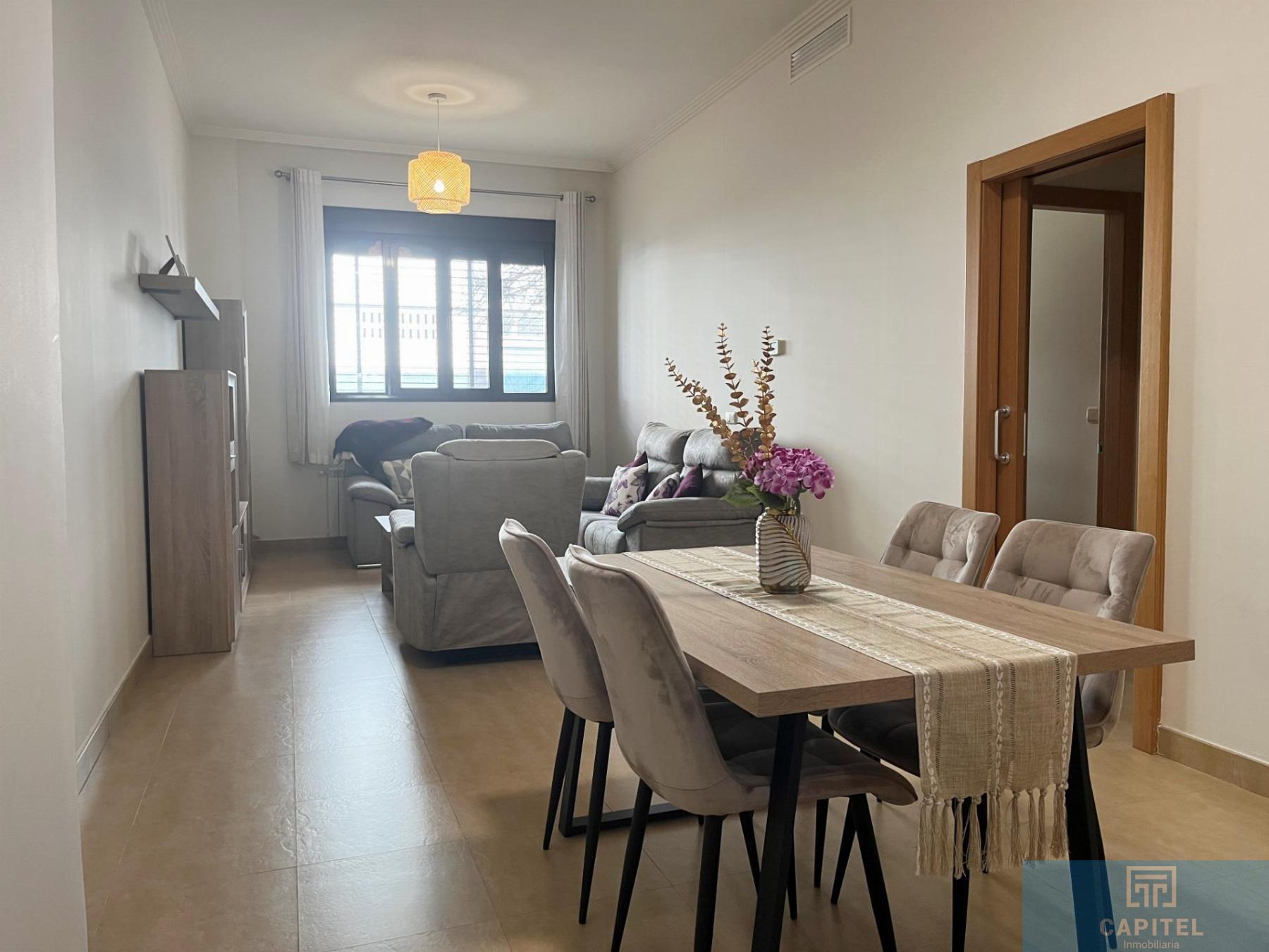 For sale of flat in Córdoba