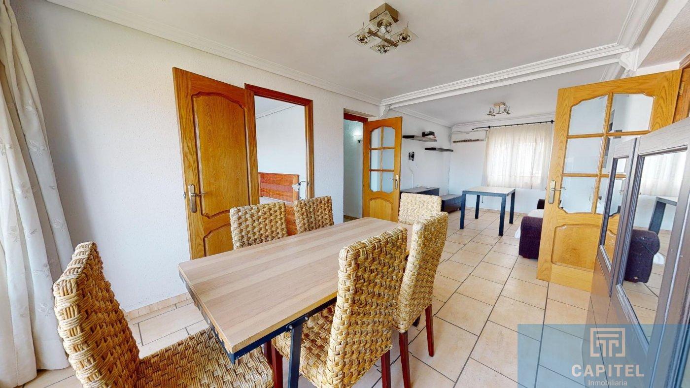For sale of flat in Córdoba