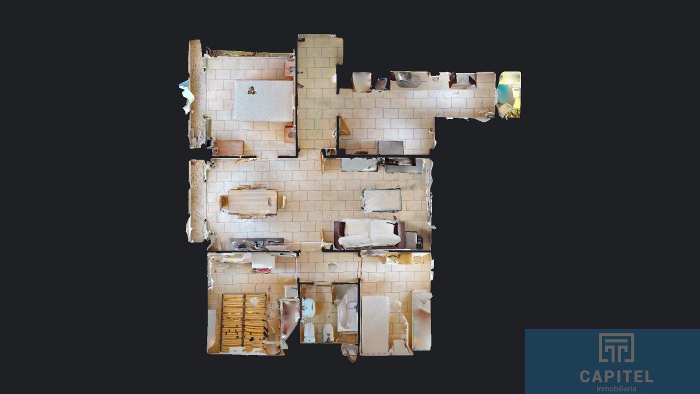 For sale of flat in Córdoba