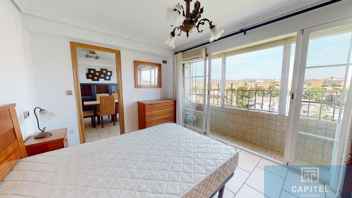 For sale of flat in Córdoba