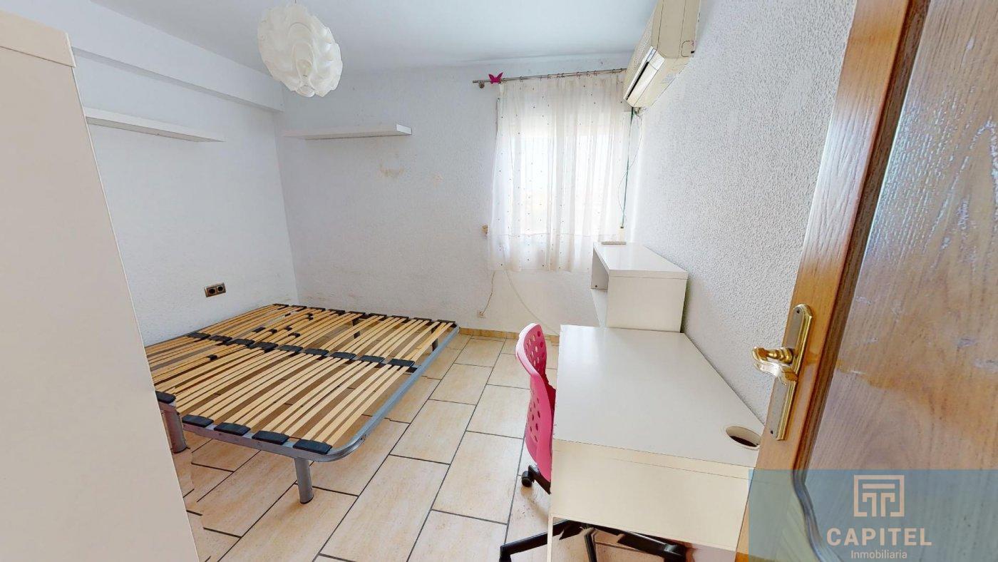 For sale of flat in Córdoba