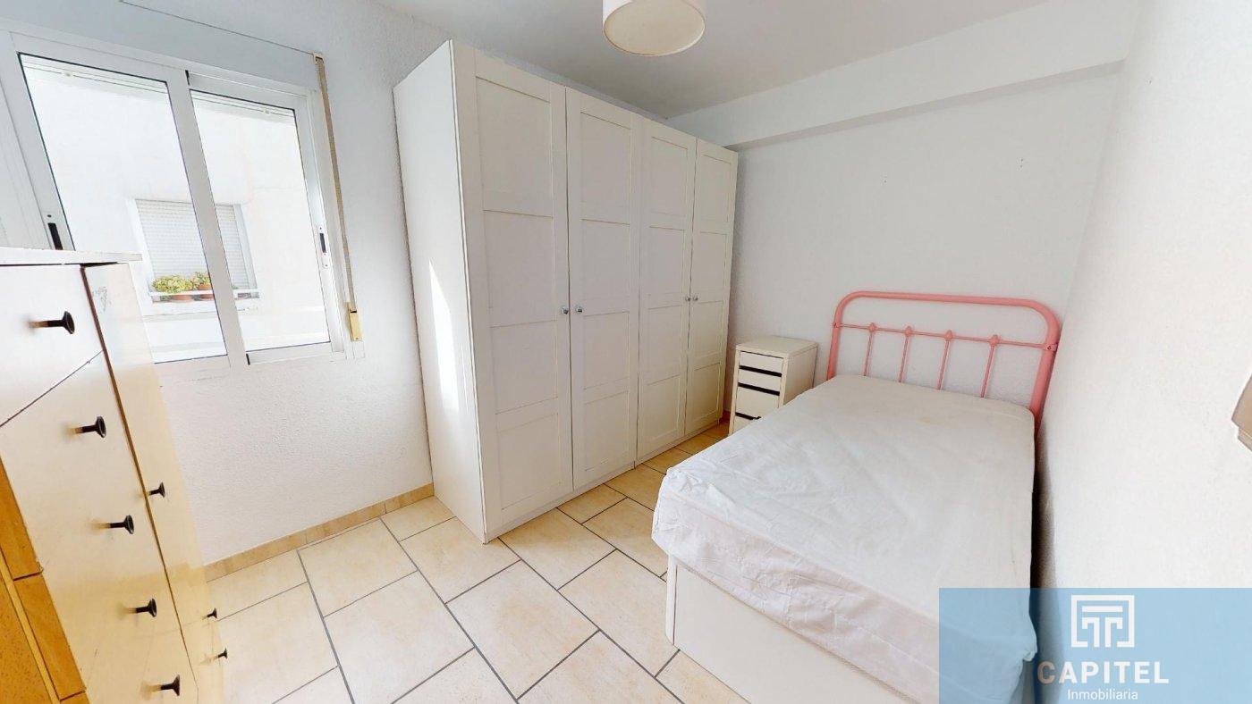 For sale of flat in Córdoba