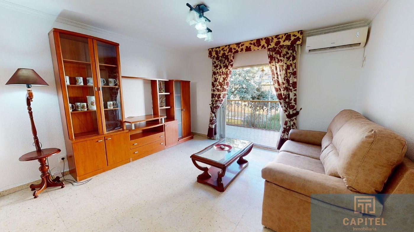 For sale of flat in Córdoba