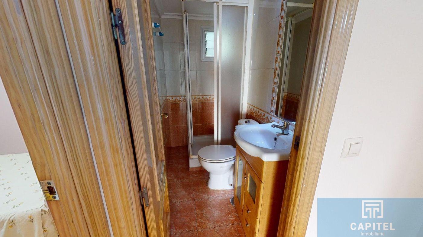 For sale of flat in Córdoba