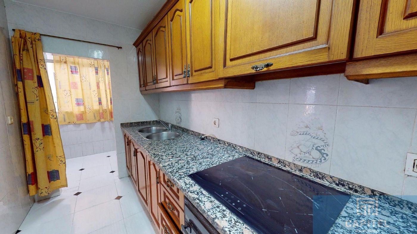 For sale of flat in Córdoba