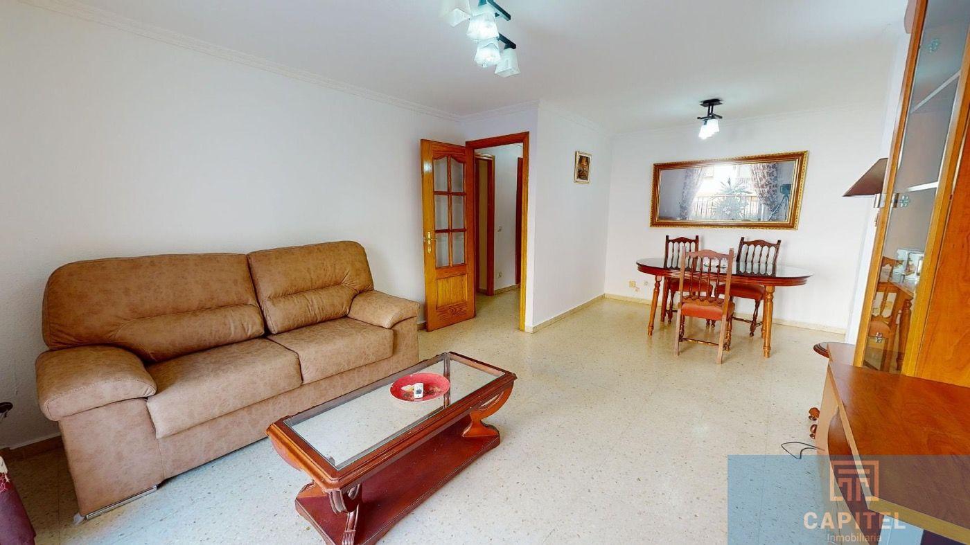 For sale of flat in Córdoba