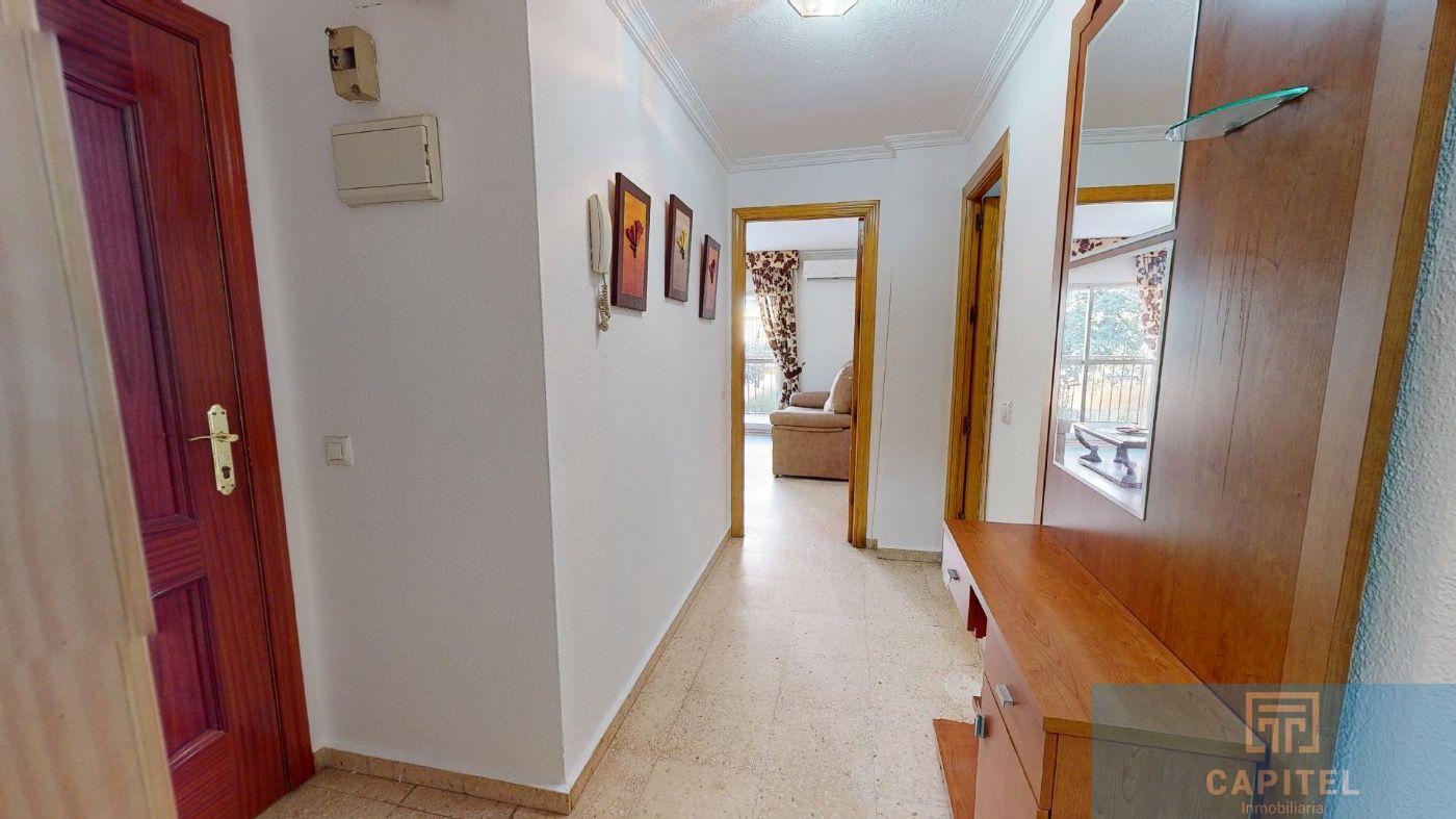 For sale of flat in Córdoba