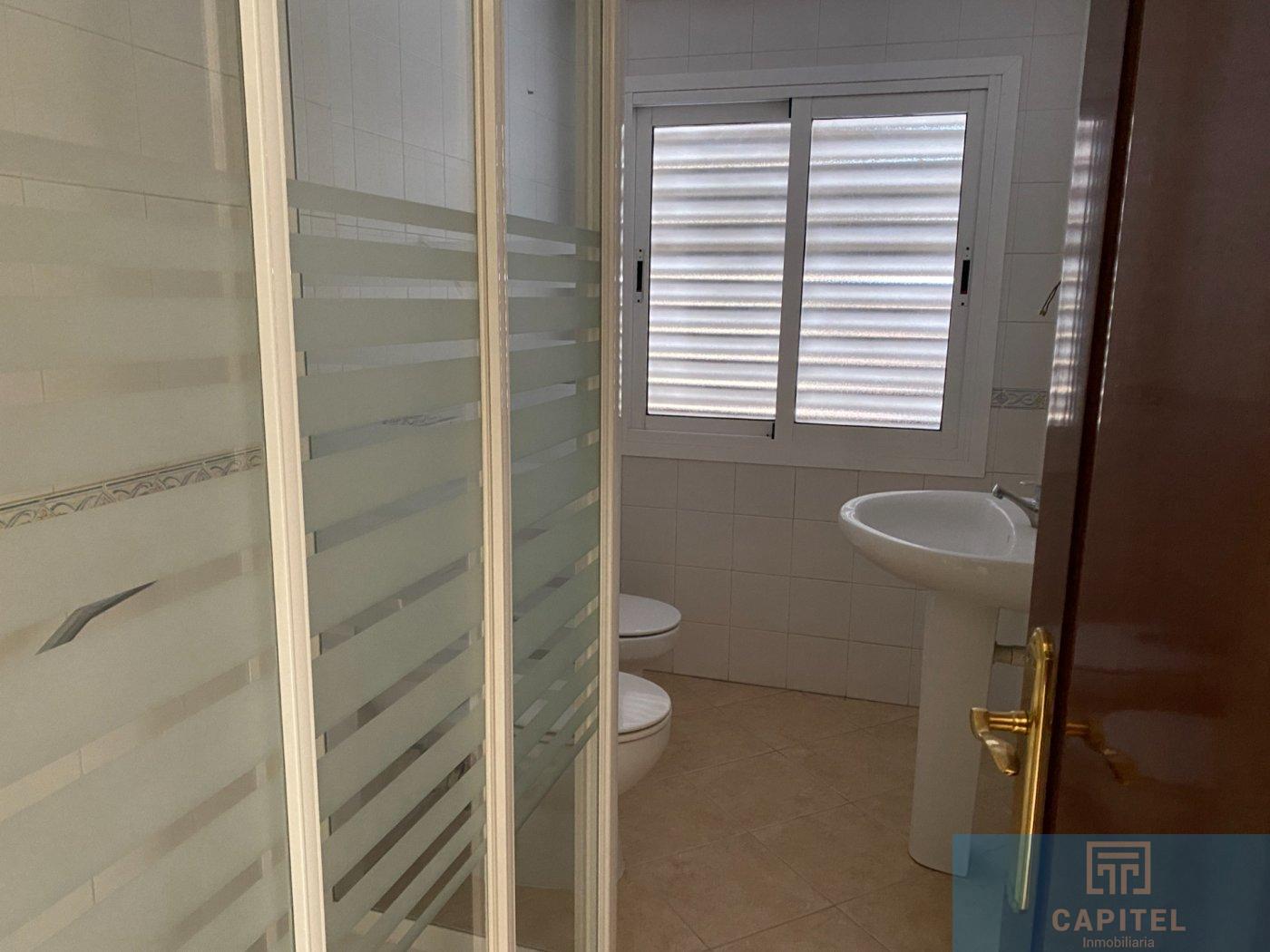 For sale of duplex in Córdoba