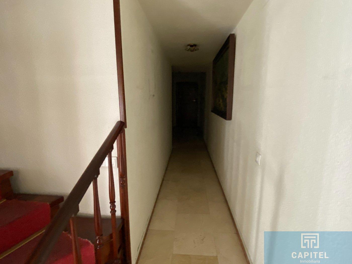 For sale of duplex in Córdoba