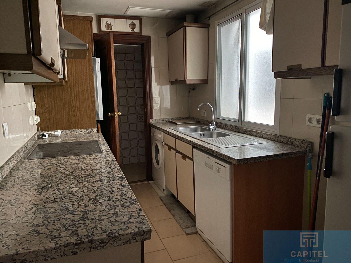 For sale of duplex in Córdoba