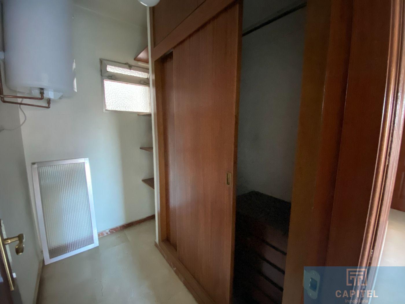 For sale of duplex in Córdoba