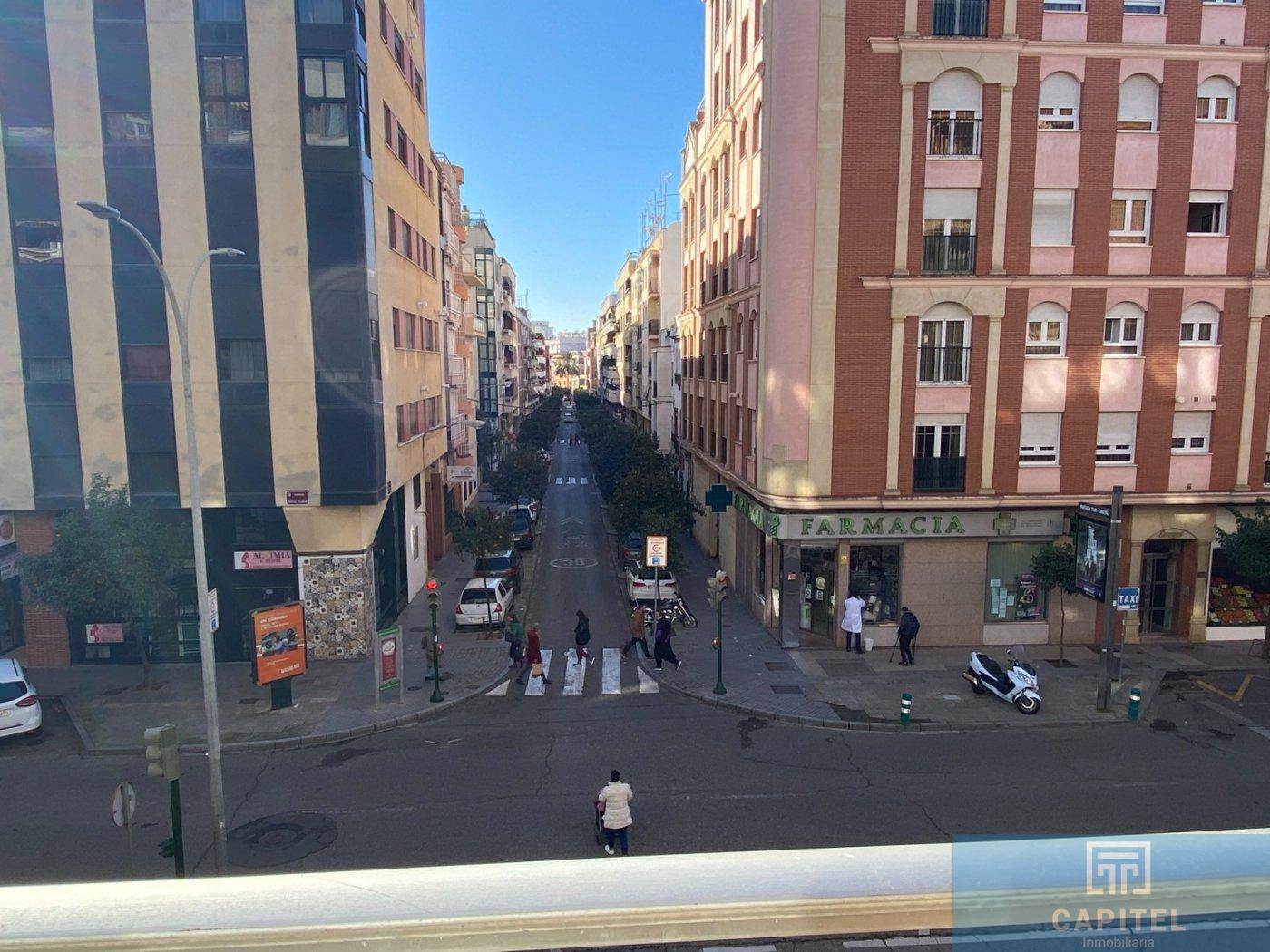 For sale of duplex in Córdoba
