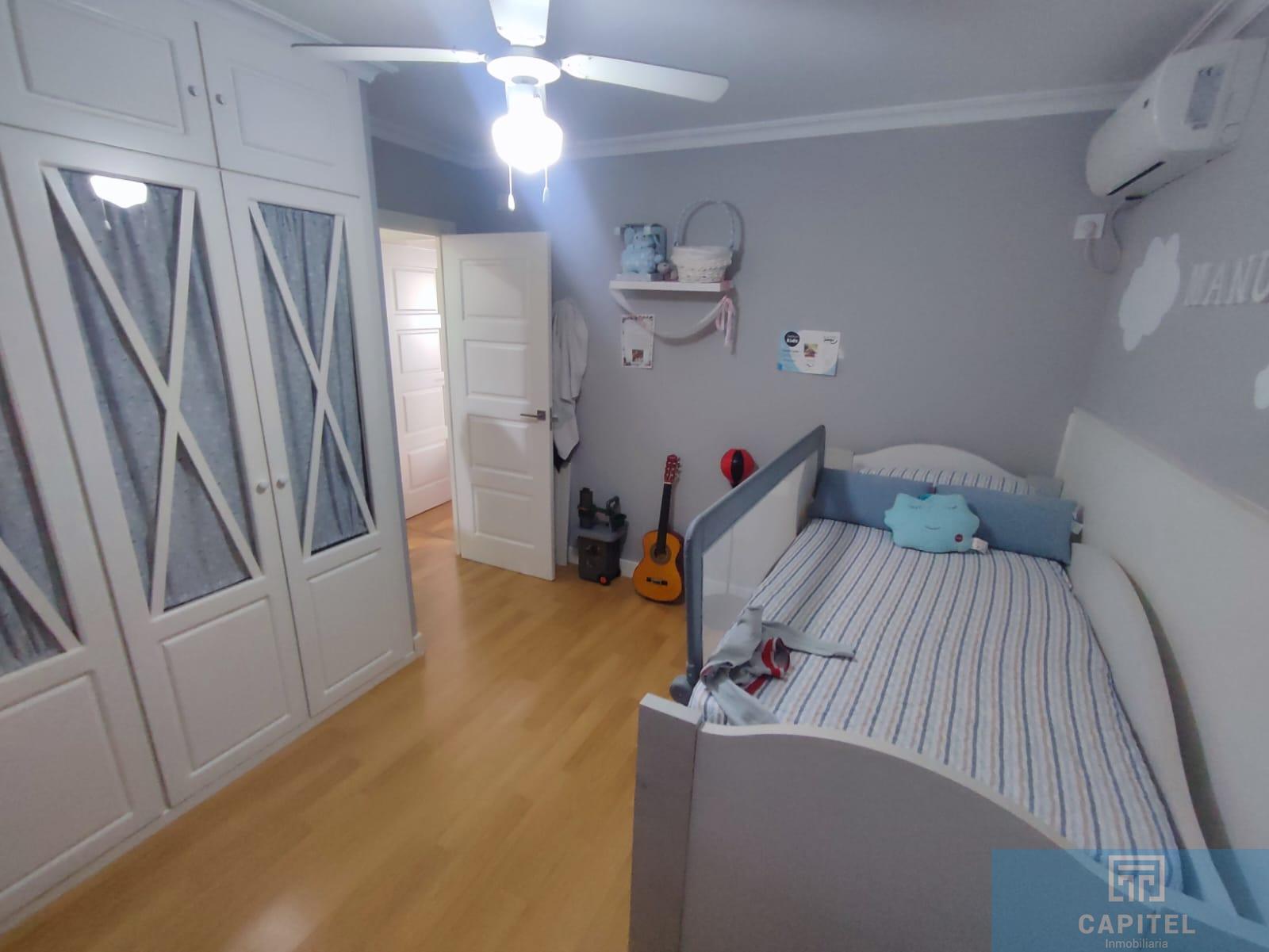 For sale of flat in Córdoba