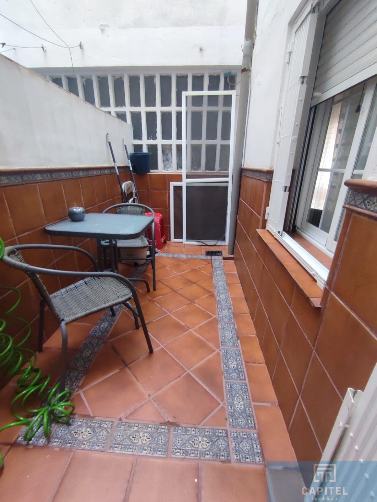 For sale of flat in Córdoba