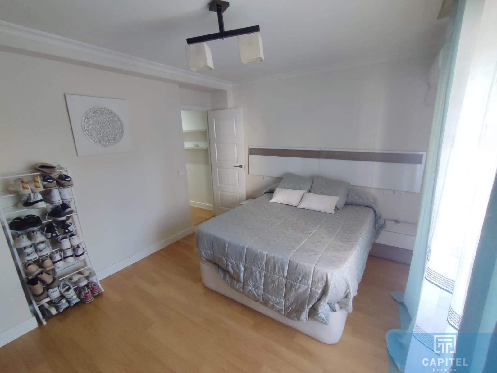For sale of flat in Córdoba