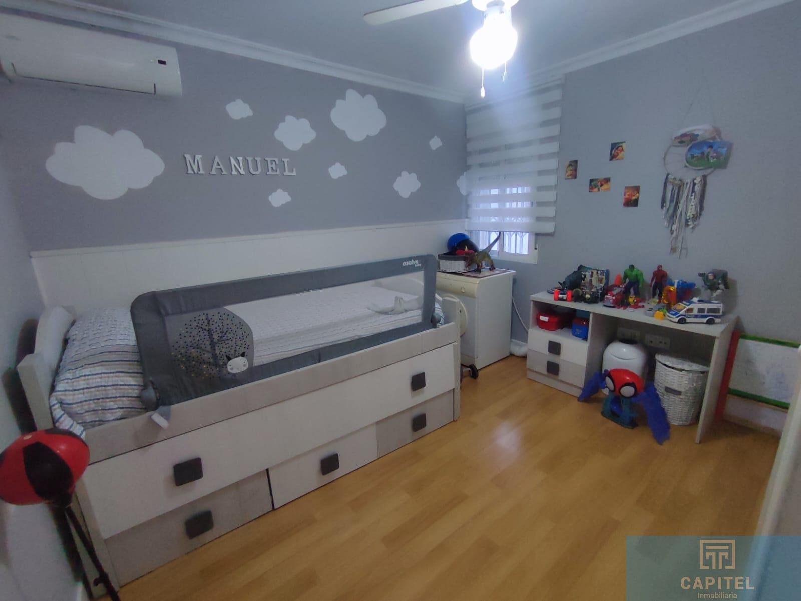 For sale of flat in Córdoba