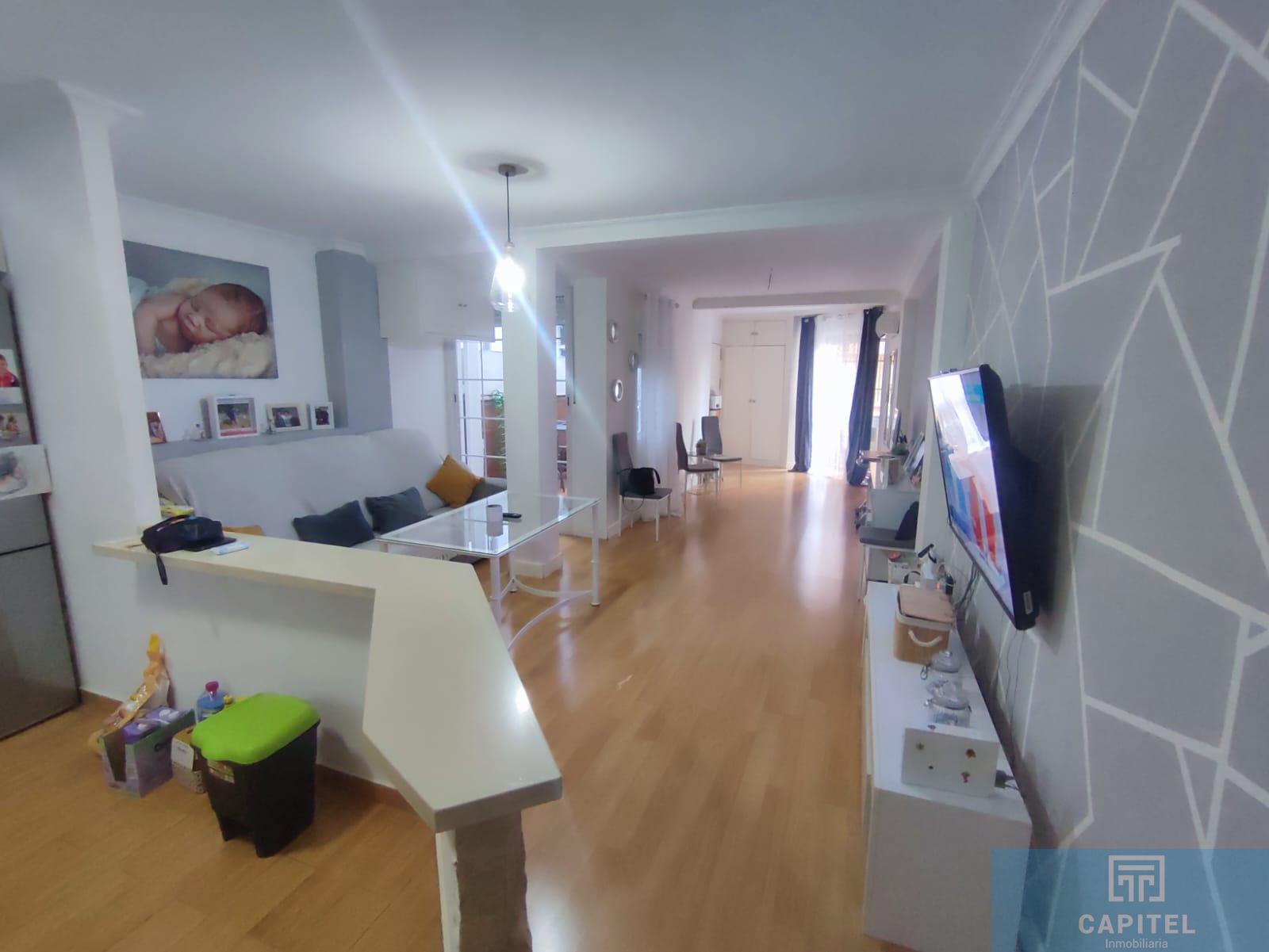 For sale of flat in Córdoba