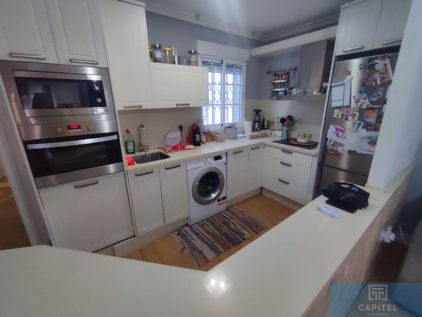 For sale of flat in Córdoba