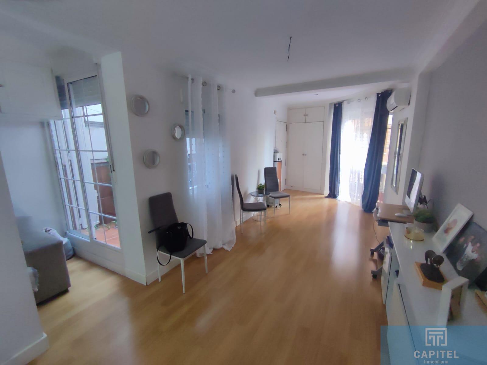 For sale of flat in Córdoba