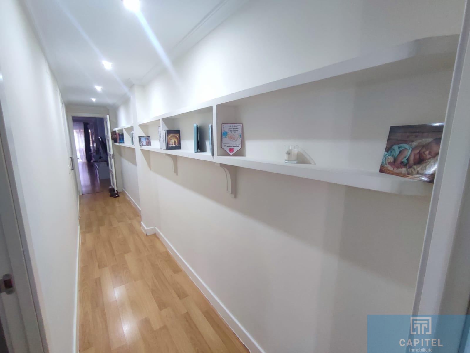 For sale of flat in Córdoba