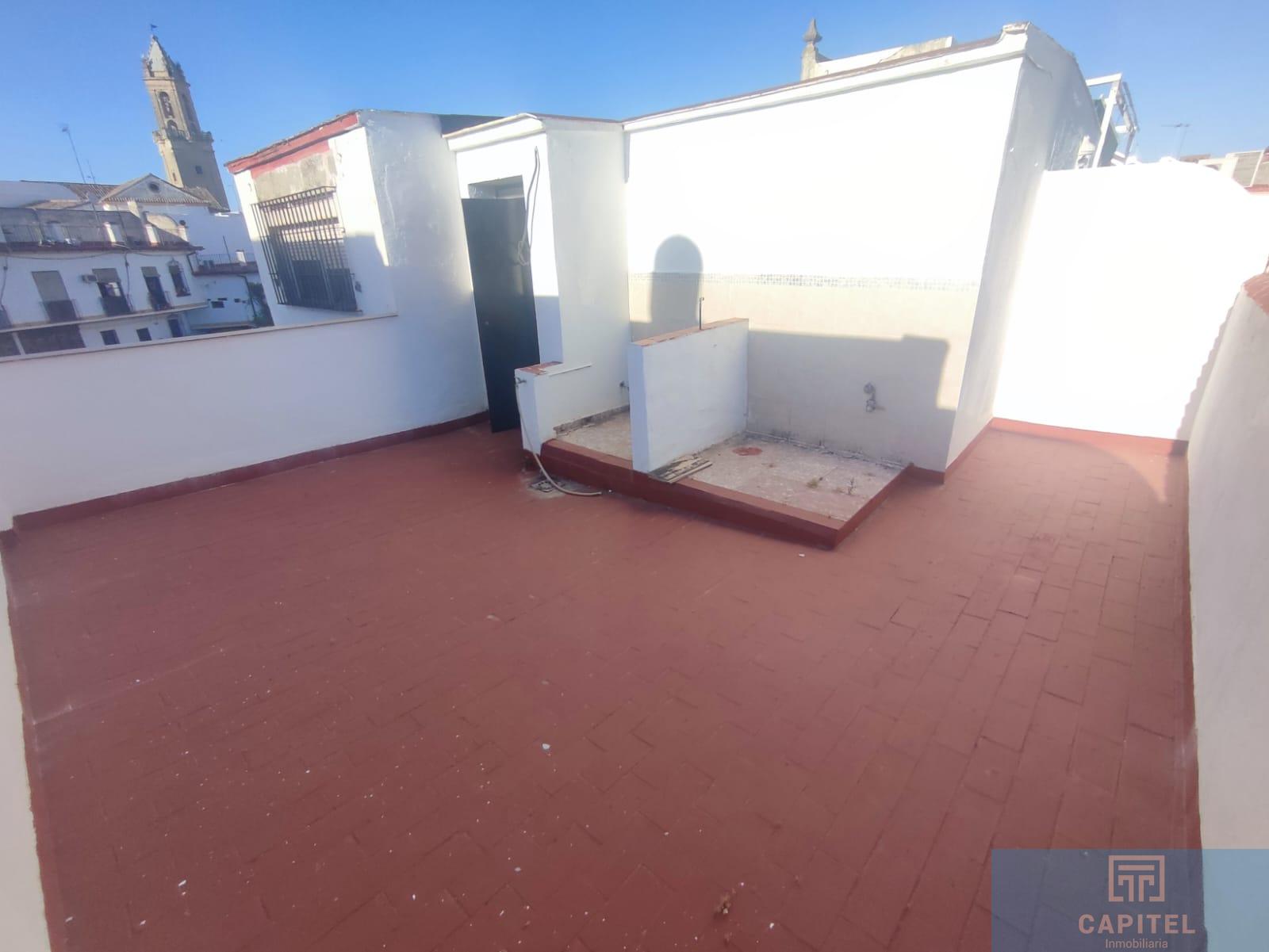 For sale of house in Córdoba