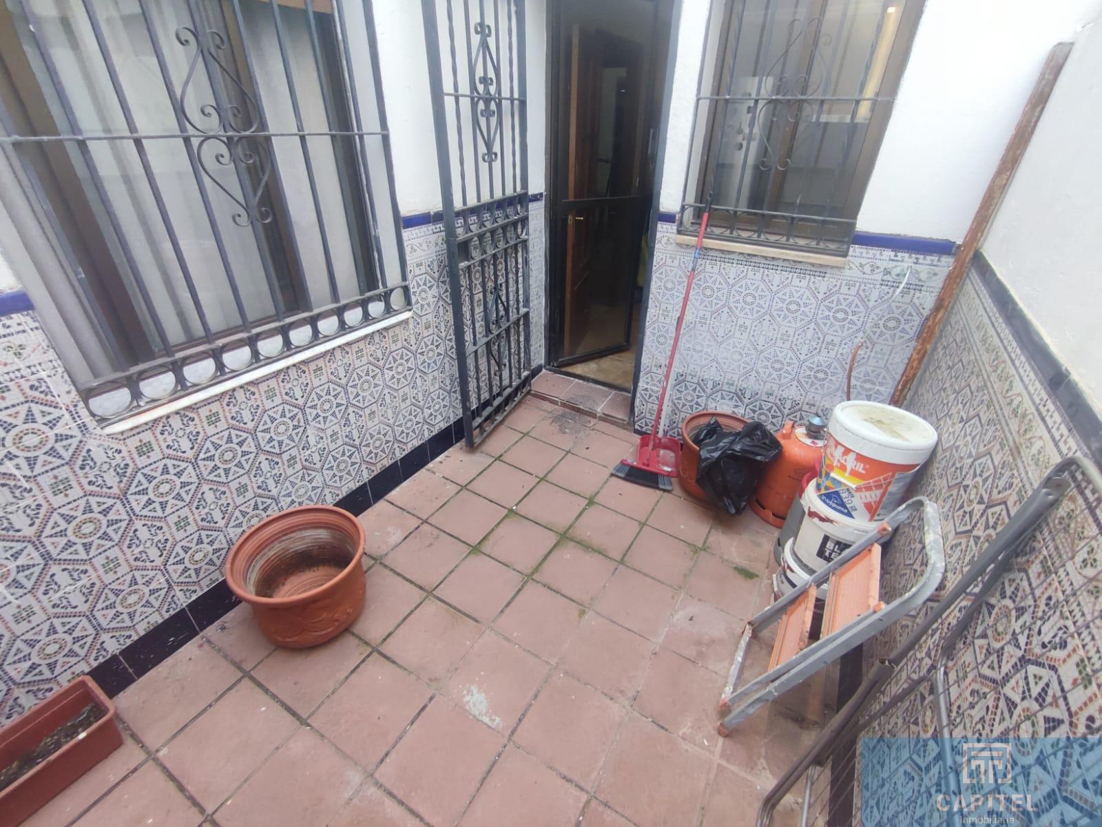 For sale of house in Córdoba