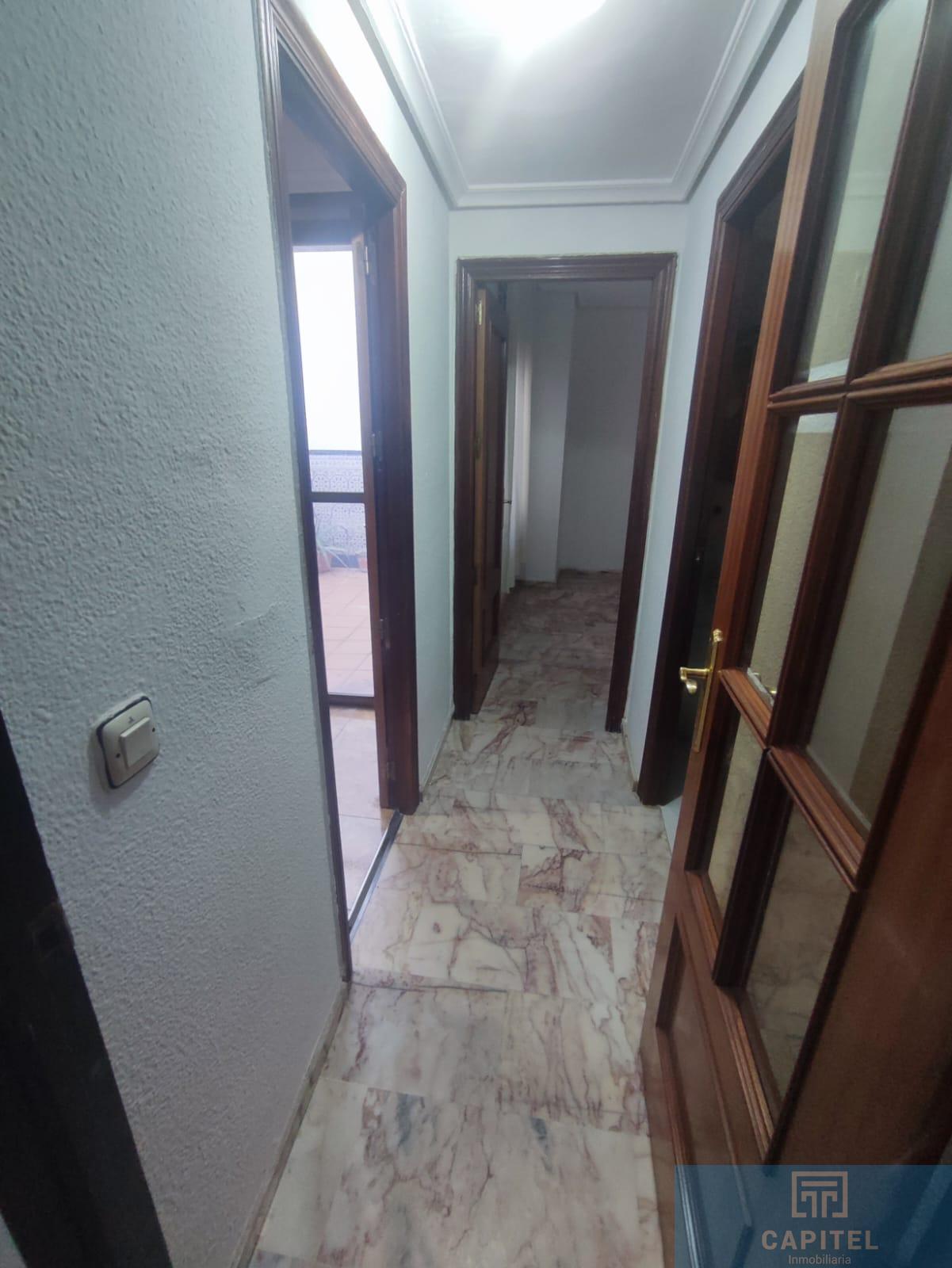 For sale of house in Córdoba