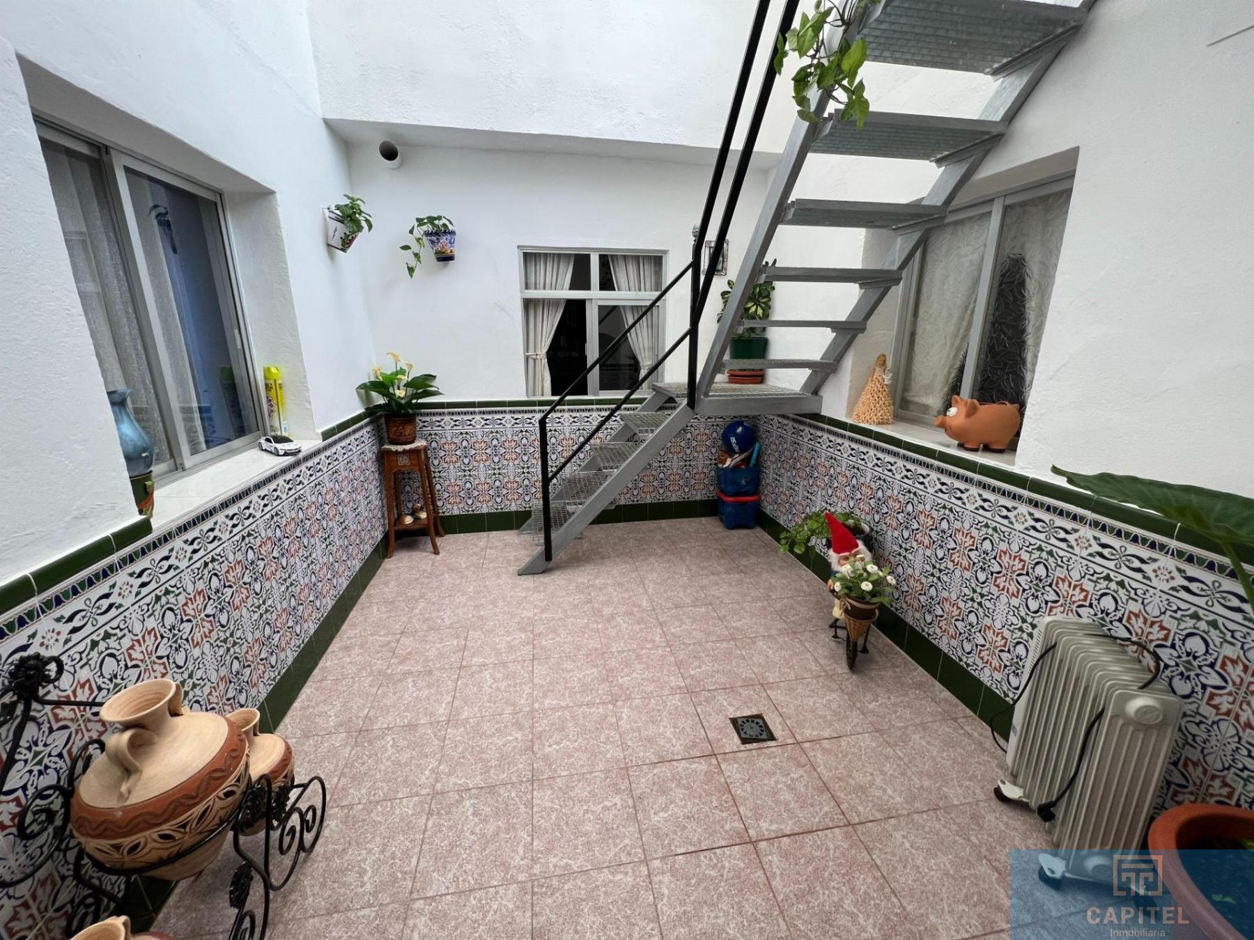 For sale of flat in Córdoba