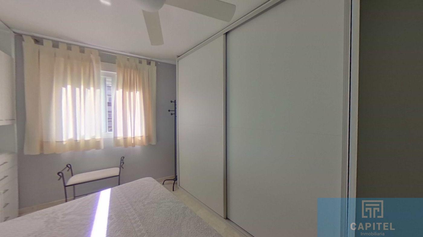 For sale of flat in Córdoba