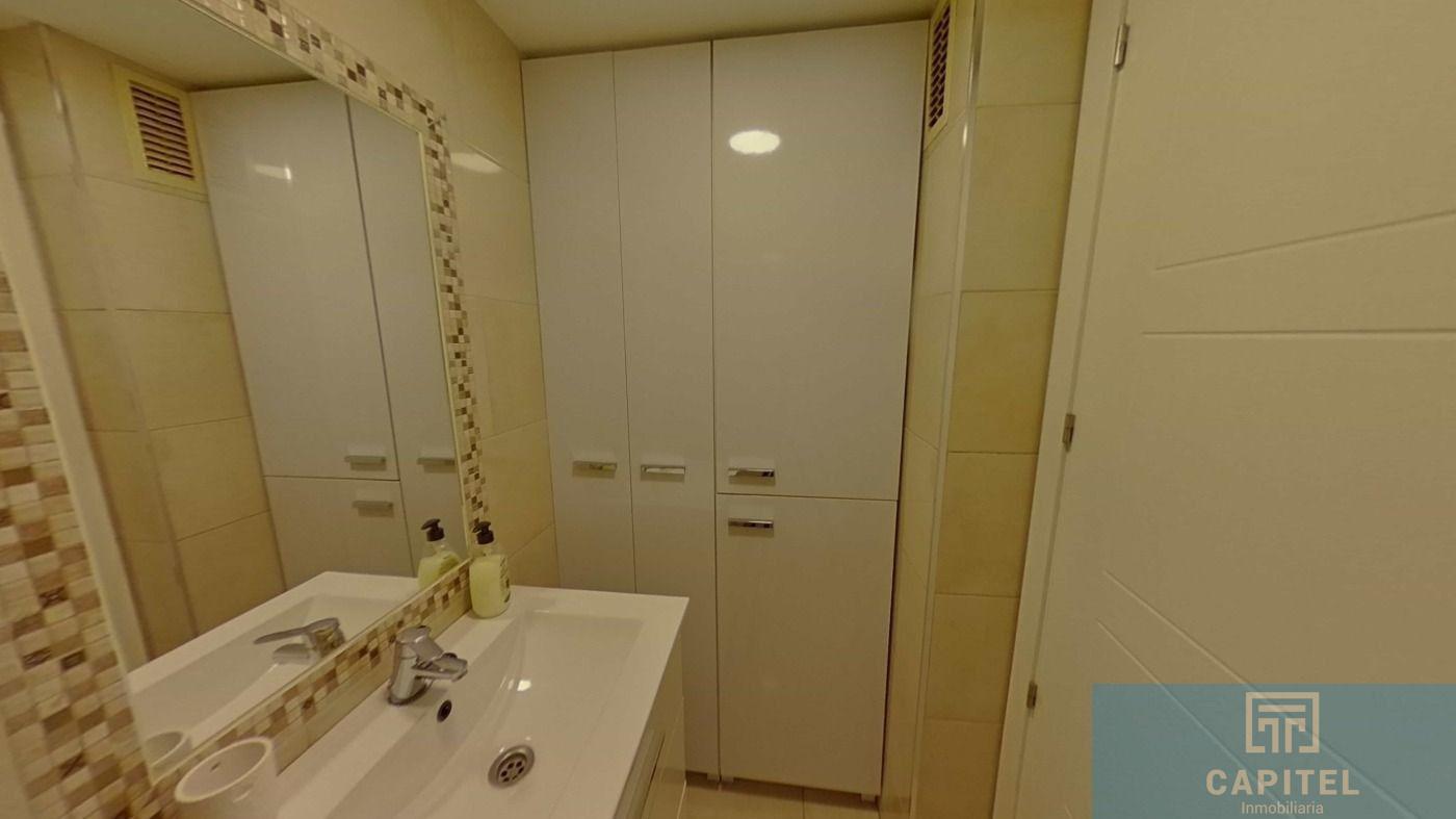 For sale of flat in Córdoba