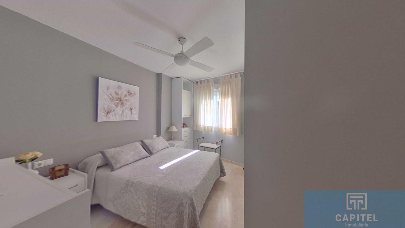 For sale of flat in Córdoba