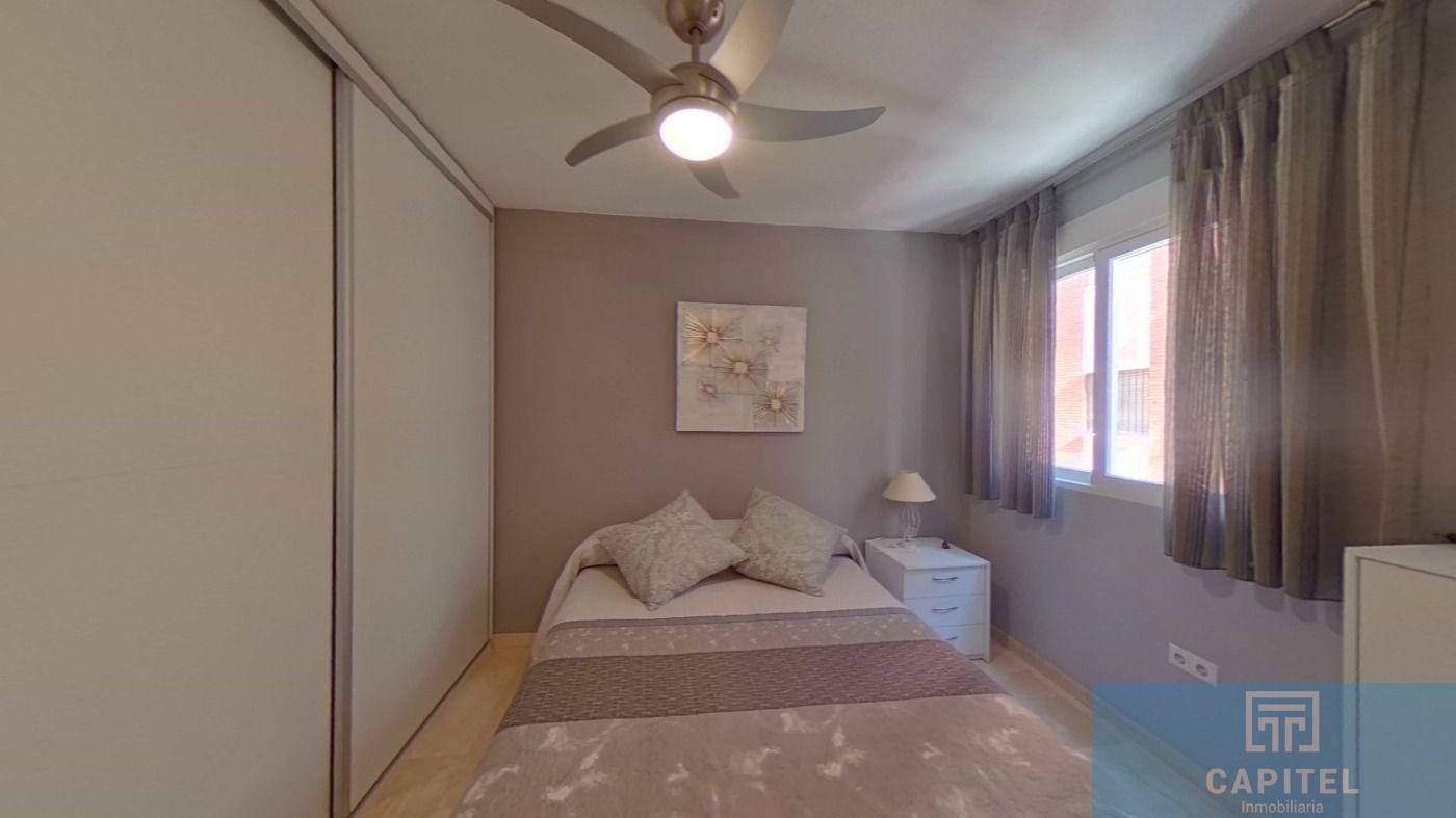 For sale of flat in Córdoba