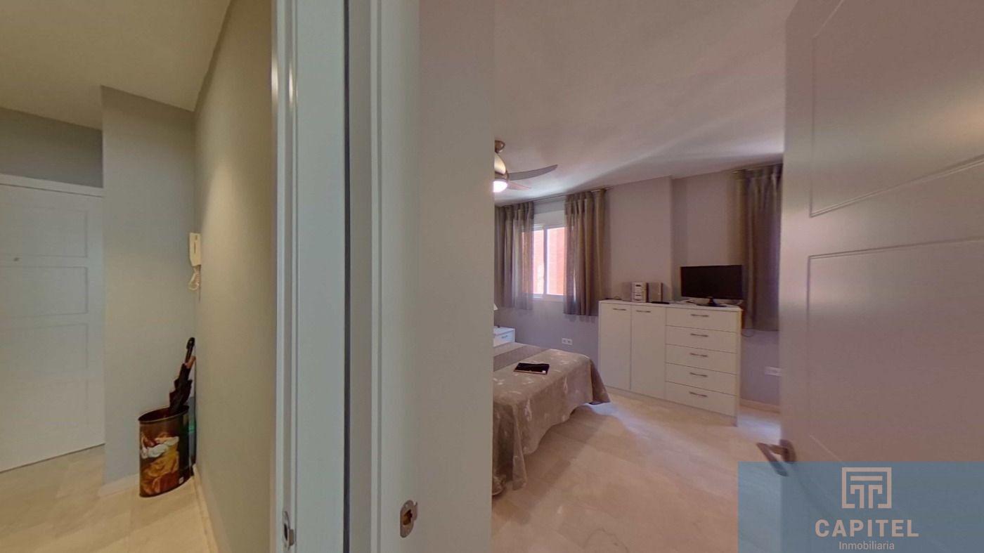 For sale of flat in Córdoba