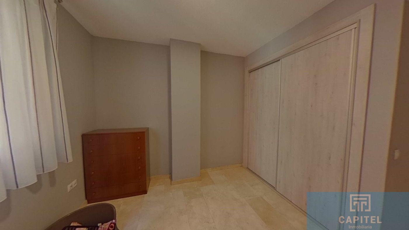 For sale of flat in Córdoba