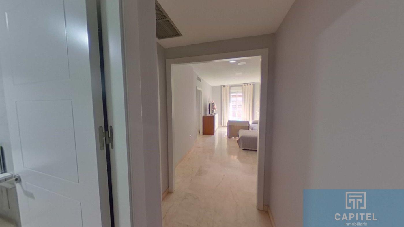 For sale of flat in Córdoba