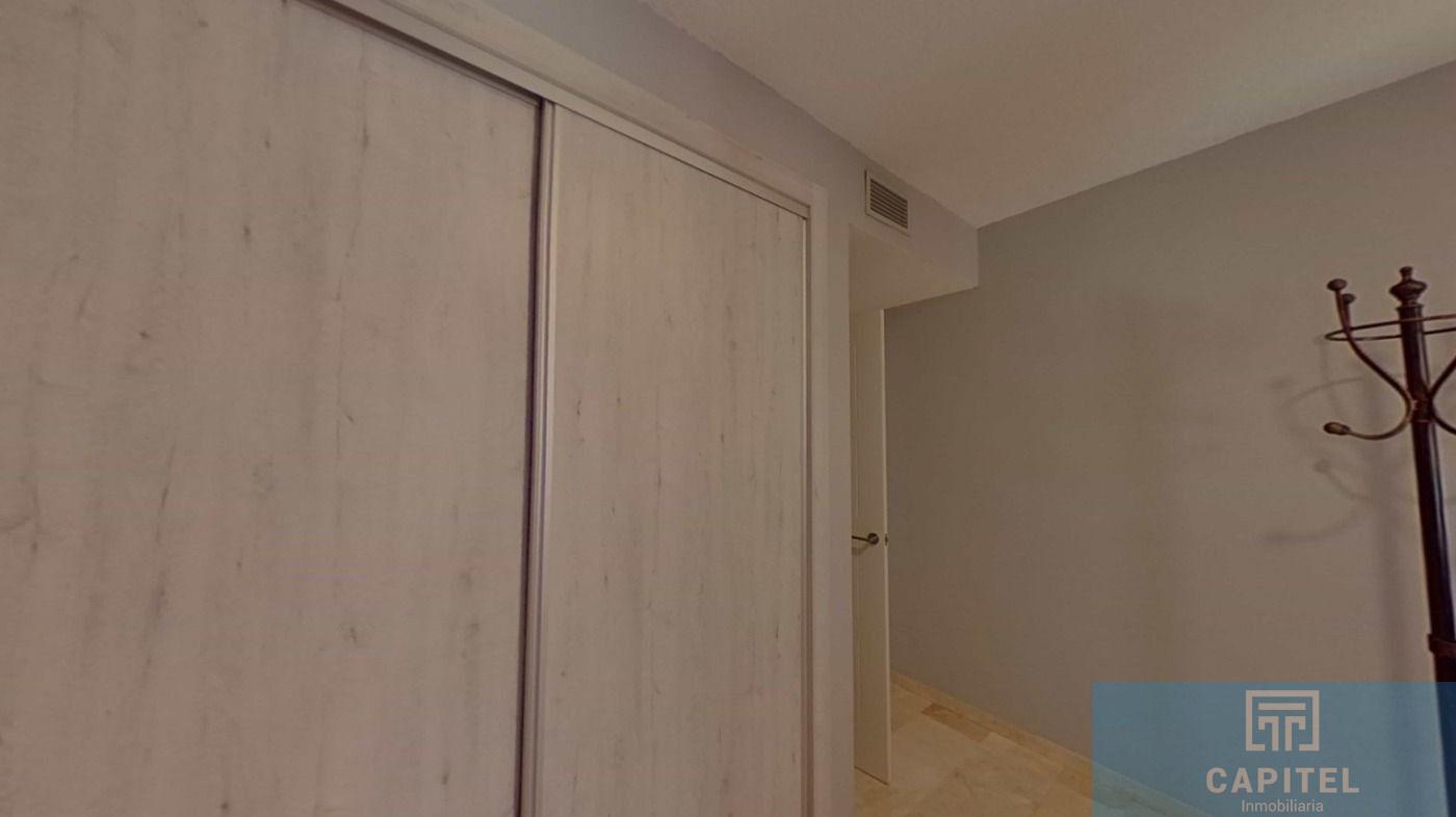 For sale of flat in Córdoba