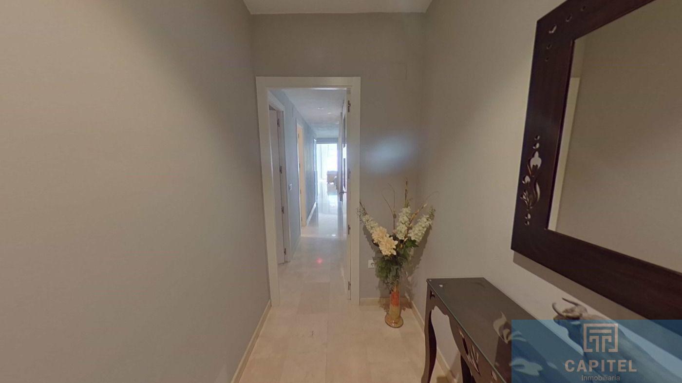 For sale of flat in Córdoba