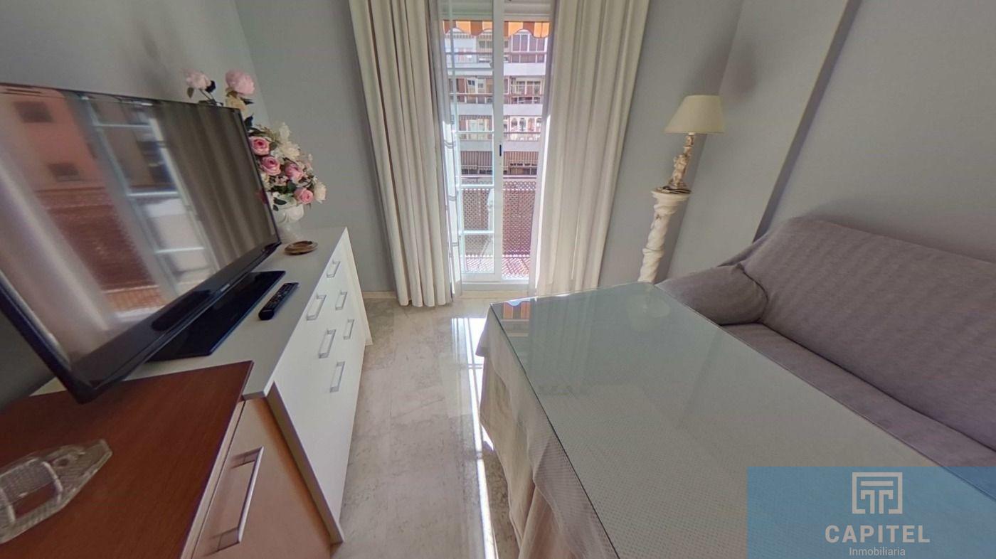 For sale of flat in Córdoba