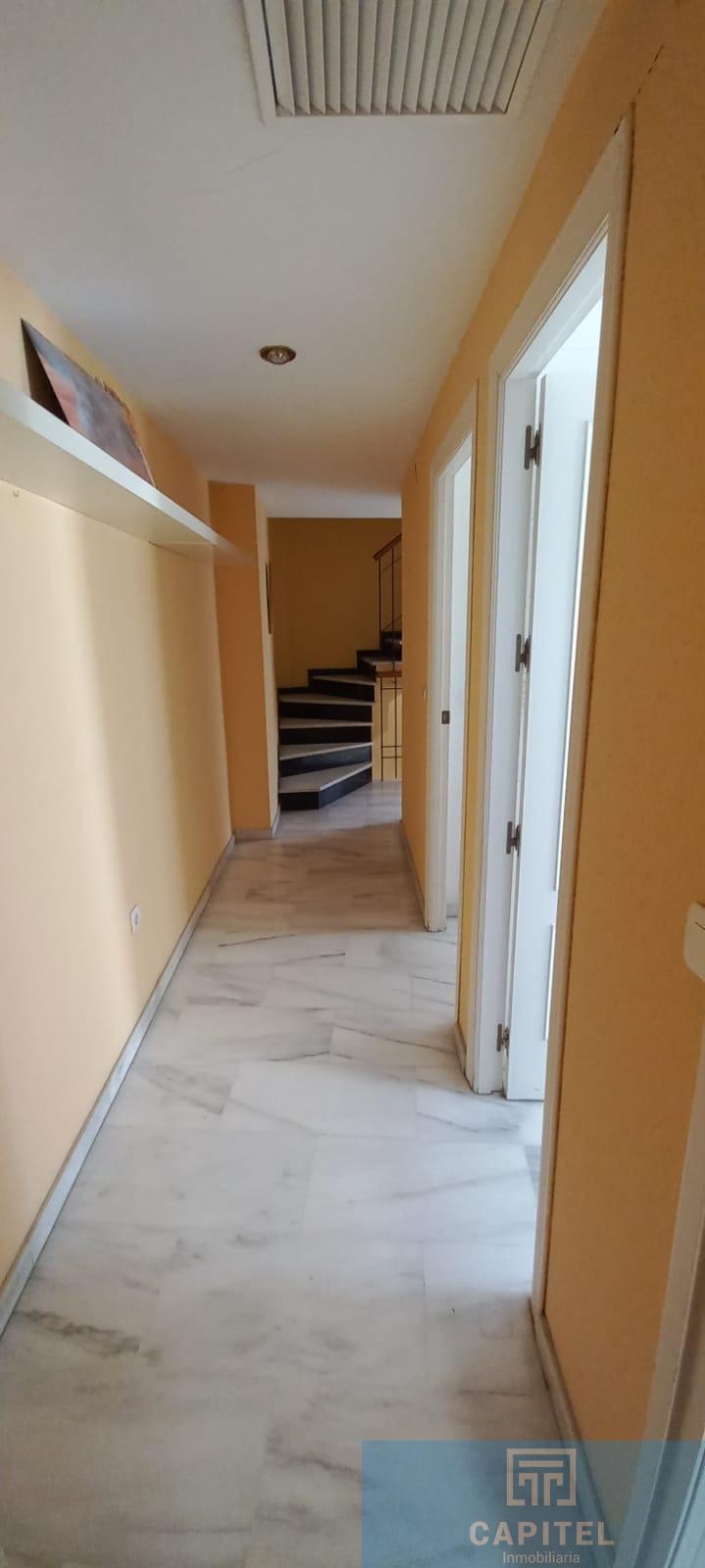 For sale of house in Córdoba