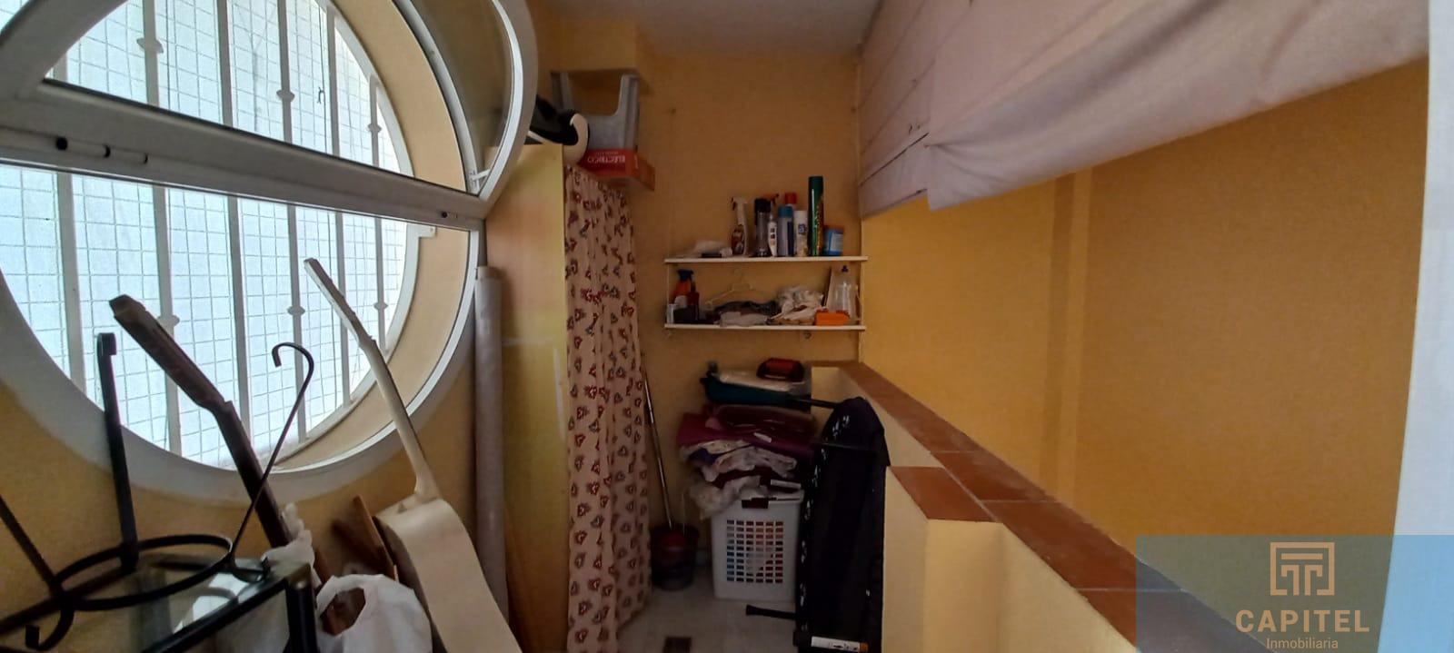 For sale of house in Córdoba