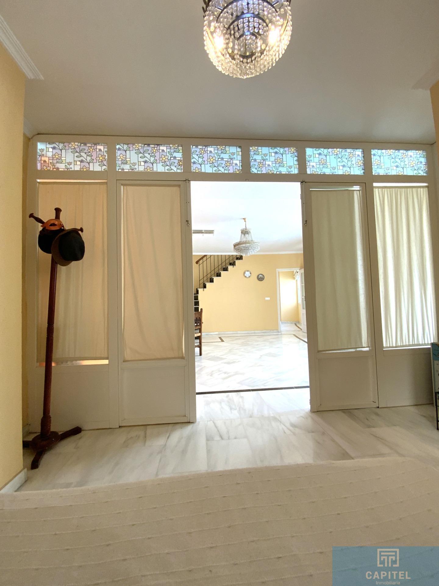 For sale of house in Córdoba